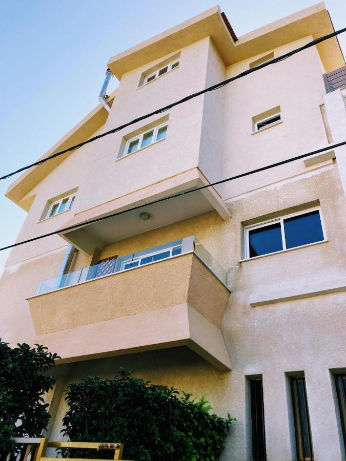 Silver Apartment - Loft Limassol Luaran gambar