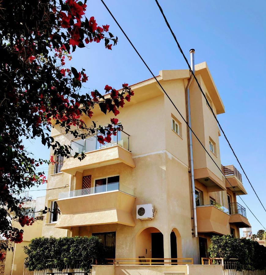 Silver Apartment - Loft Limassol Luaran gambar