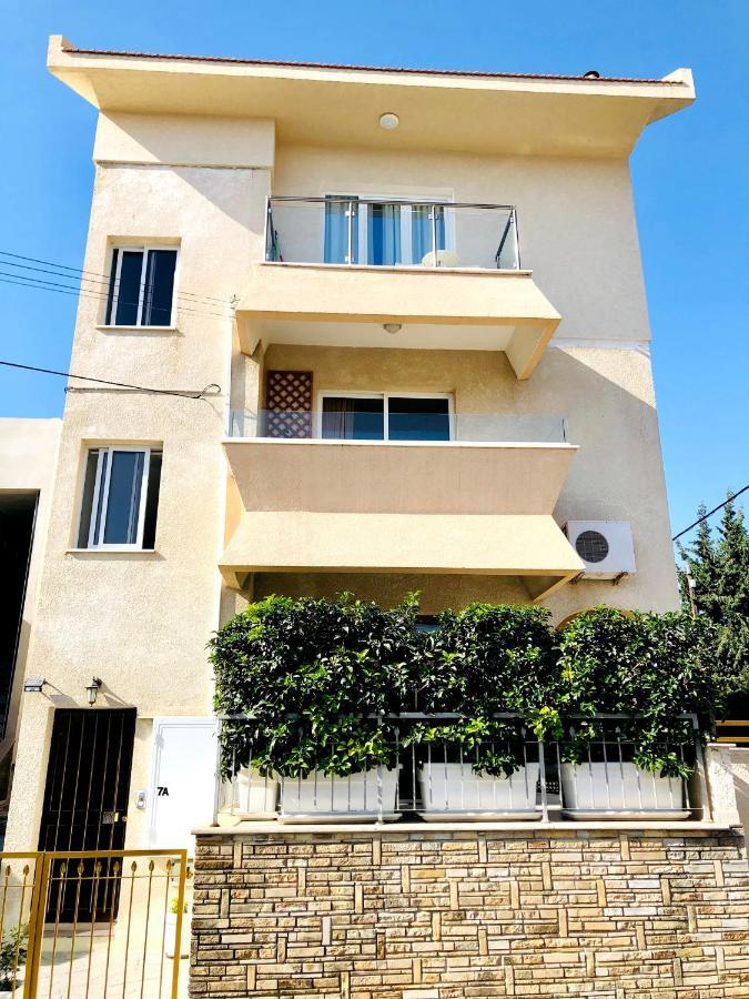 Silver Apartment - Loft Limassol Luaran gambar