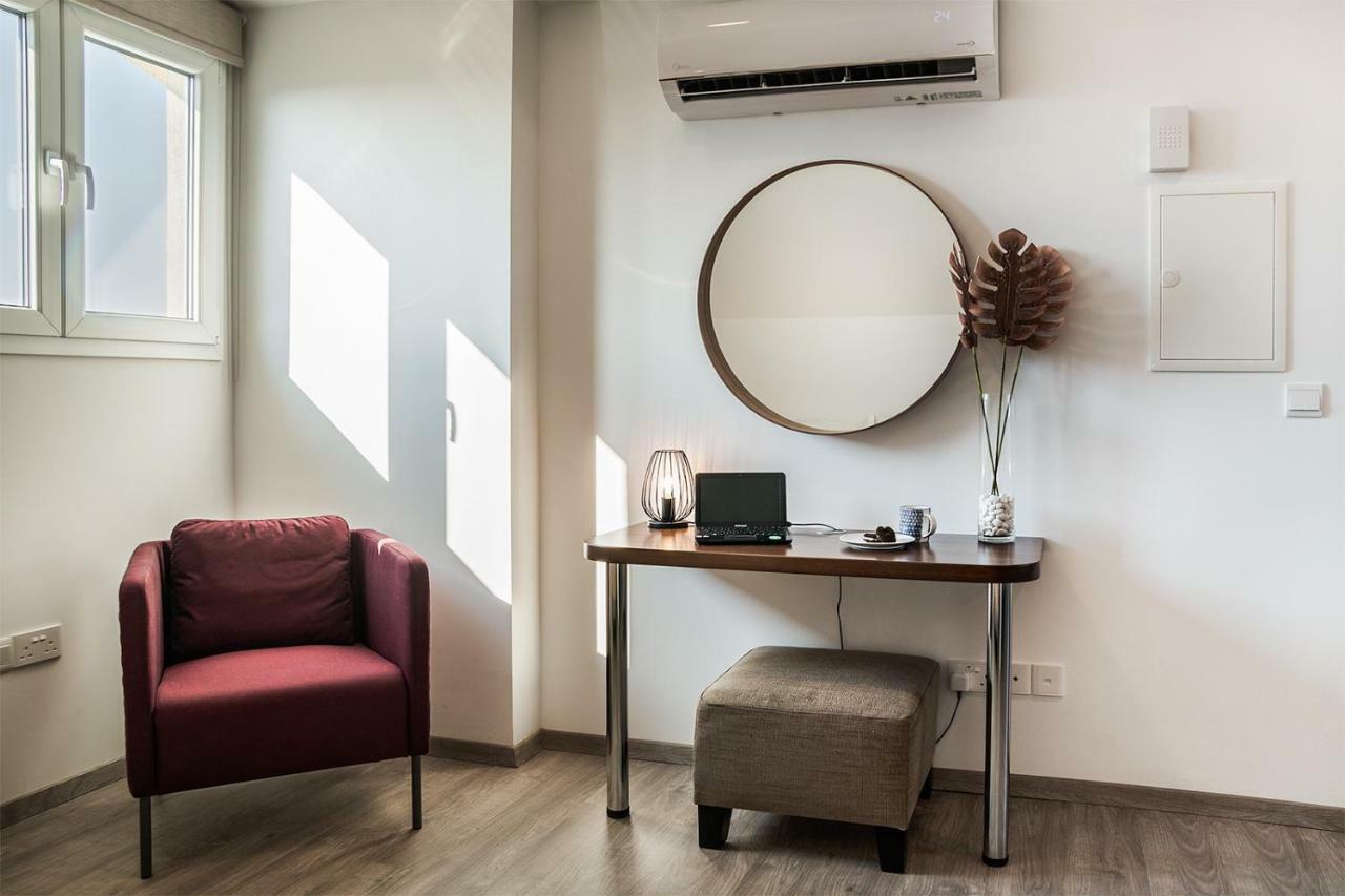 Silver Apartment - Loft Limassol Luaran gambar
