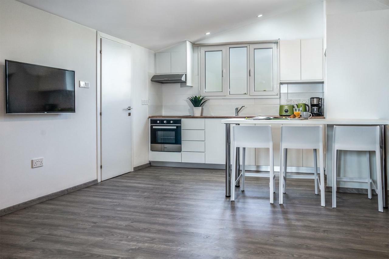 Silver Apartment - Loft Limassol Luaran gambar